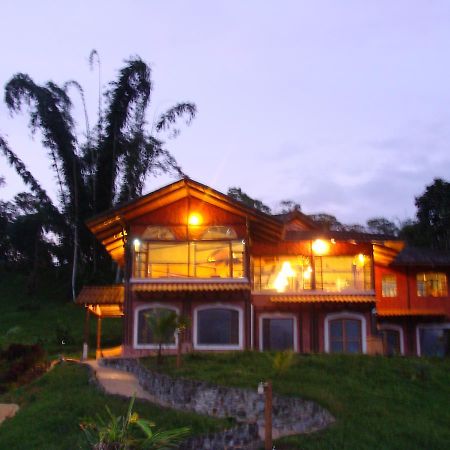 Hosteria "El Encanto" San Miguel de los Bancos Exterior foto